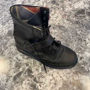 Like new mens vintage Dr Martin Triumph British flag boot US size 11 🔥 Rare 🔥